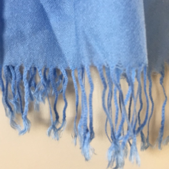 Blue Ombré Pashmina ⚡️1/2 price add-on item ⚡️ - Picture 3 of 4